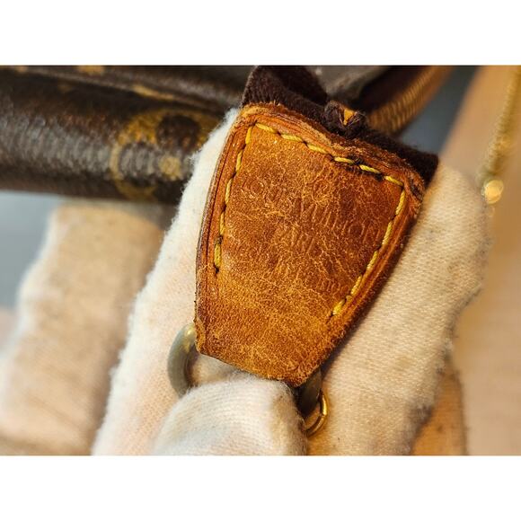 Louis Vuitton Pochette Accessoires in Monogram Canvas Bag Vintage Made in France - Picture 7 of 15